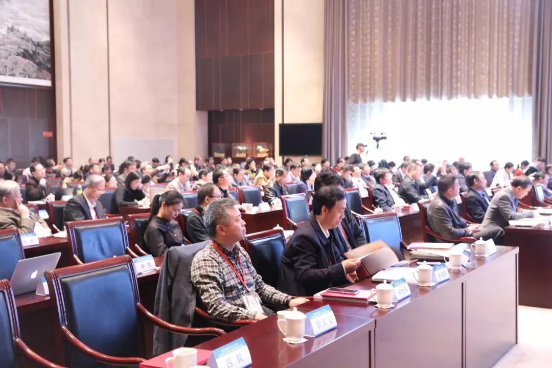 國家“十三五”臨床系統(tǒng)整合規(guī)劃教材主編人會(huì)議在西安舉行——賀西京院長(zhǎng)作為教材主編出席會(huì)議