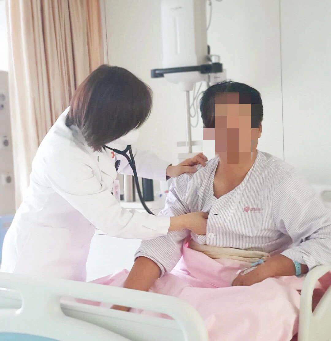這種胸悶、胸痛要注意！你該去做這項(xiàng)檢查