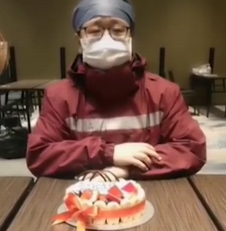 祝在前線奮戰(zhàn)的白衣戰(zhàn)士生日快樂！