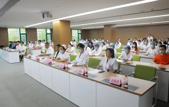 安全用械 守護健康——我院舉辦首屆“急救、生命支持類設(shè)備安全使用月”活動