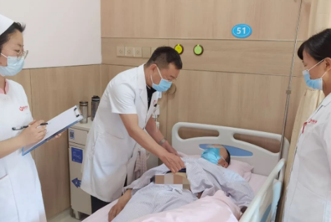 險！胸痛查出體內(nèi)的“不定時炸彈” 醫(yī)生妙手成功“拆彈”