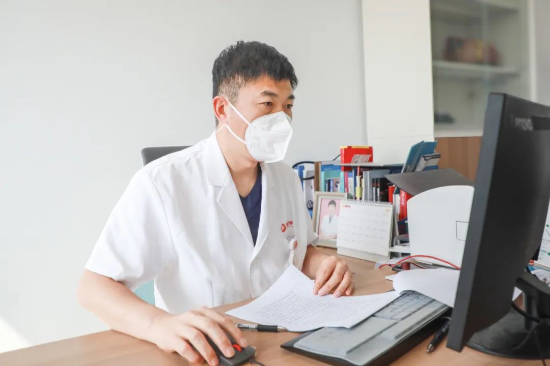 心內(nèi)科陳效安醫(yī)生連線陜西臺《閃耀三秦》，暢談醫(yī)生成長之路