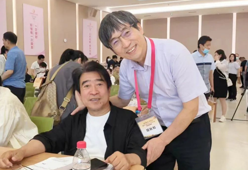 “醫(yī)”往情深15載！一位基層“輪椅”醫(yī)生和醫(yī)學大咖的故事