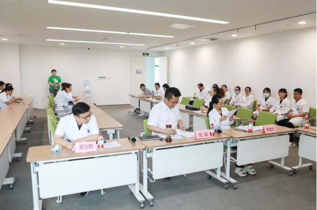 助推學(xué)科高質(zhì)量發(fā)展！我院舉行2021年院級(jí)課題中期答辯會(huì)