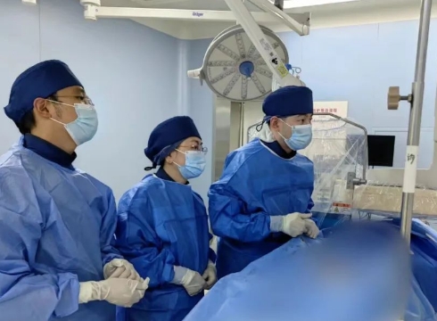 失血性休克命懸一線！急診介入治療為患者贏得生機