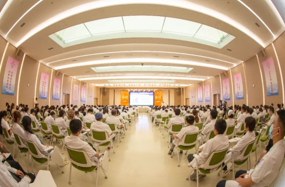 院士講堂 精彩紛呈！中國科學院竇科峰院士講授器官移植發(fā)展現狀